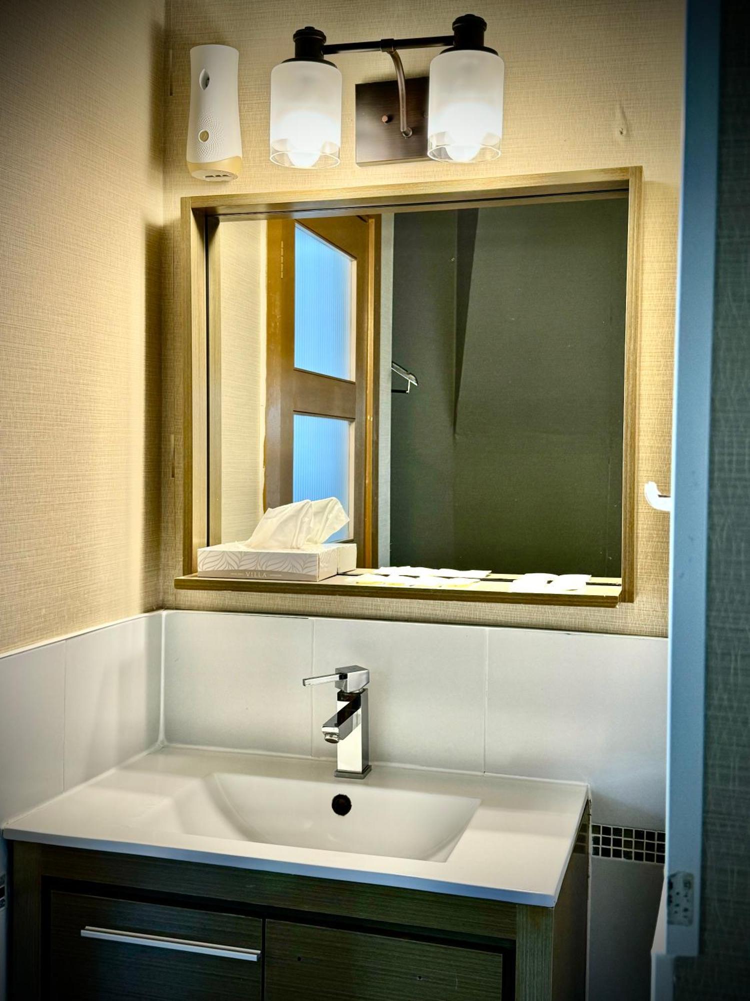 Royal Oak Inn Toronto Bagian luar foto
