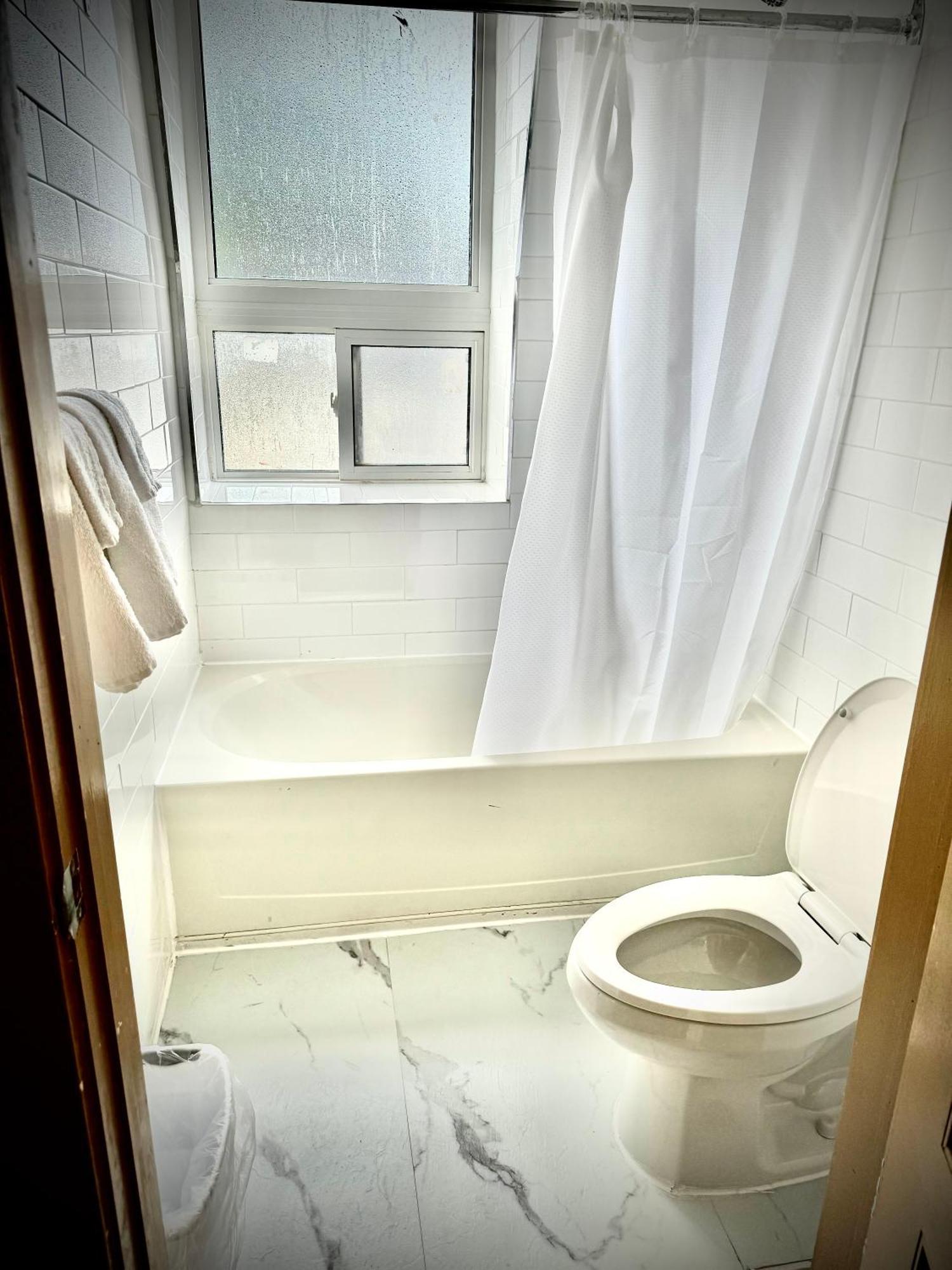 Royal Oak Inn Toronto Bagian luar foto